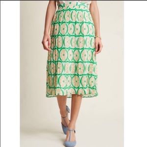Modcloth high waisted lime Citrus pleated skirt